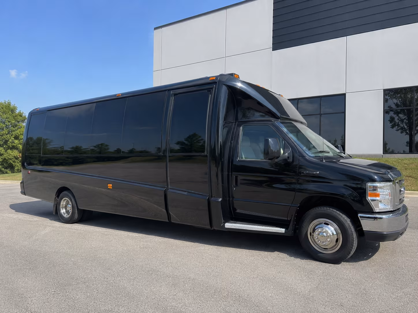 affordable roseville prom party bus prices split across your group