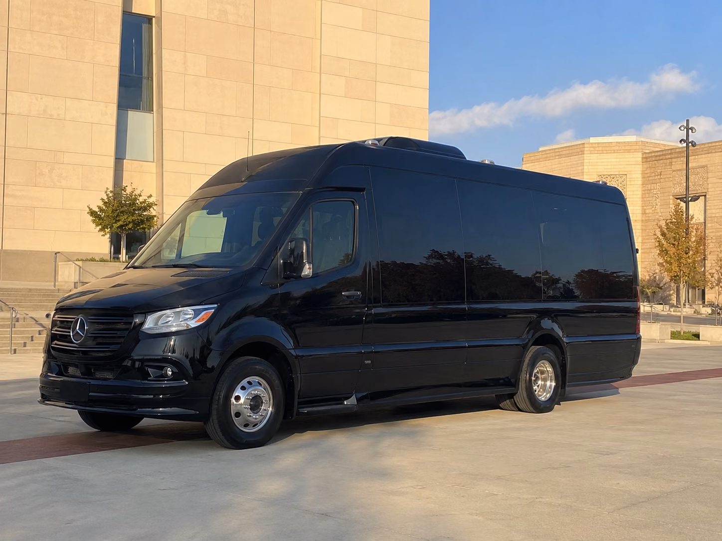 rent a field trip bus to roseville museums and science centers