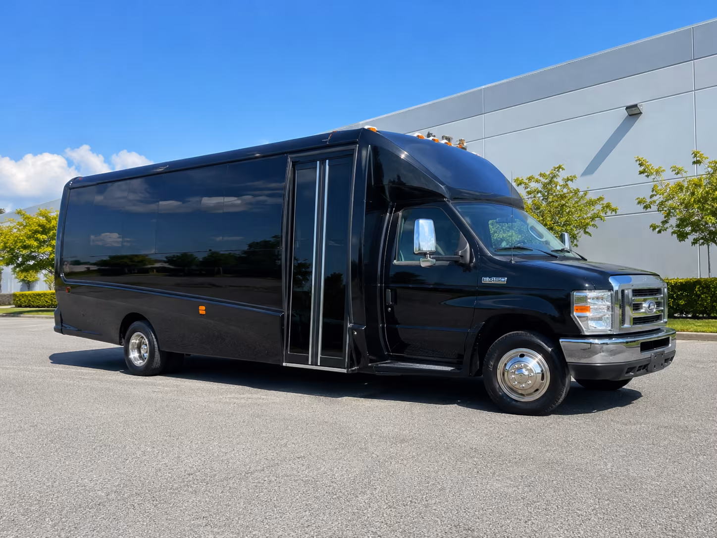 roseville corporate retreat shuttle bus rentals